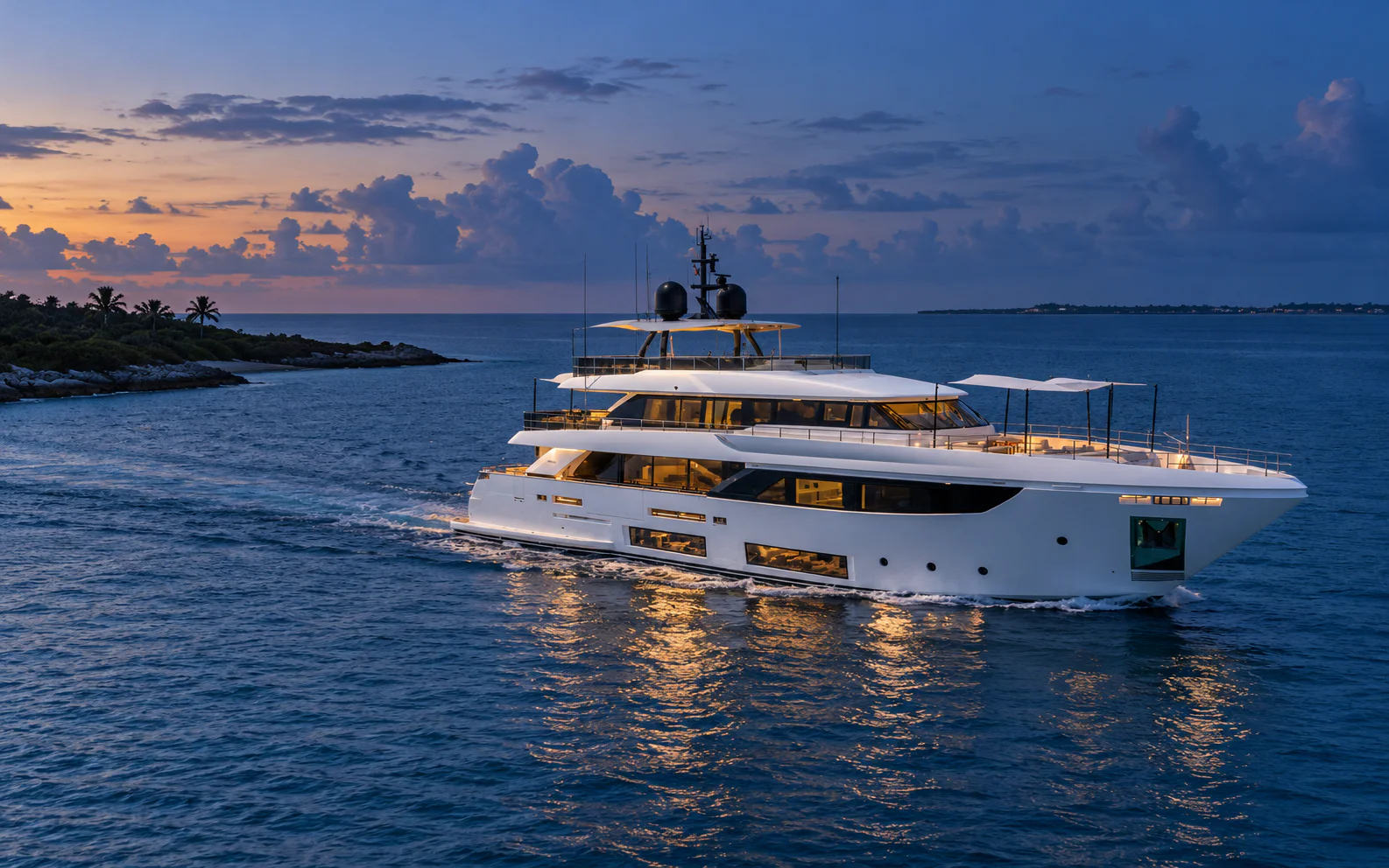 LUMPASAURUS under way off Miami at dusk